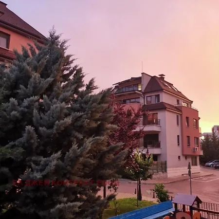 Cite Jardin Apartment *